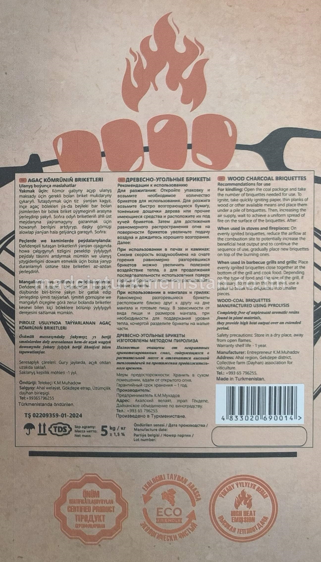 Agaç kömrüniň briketleri