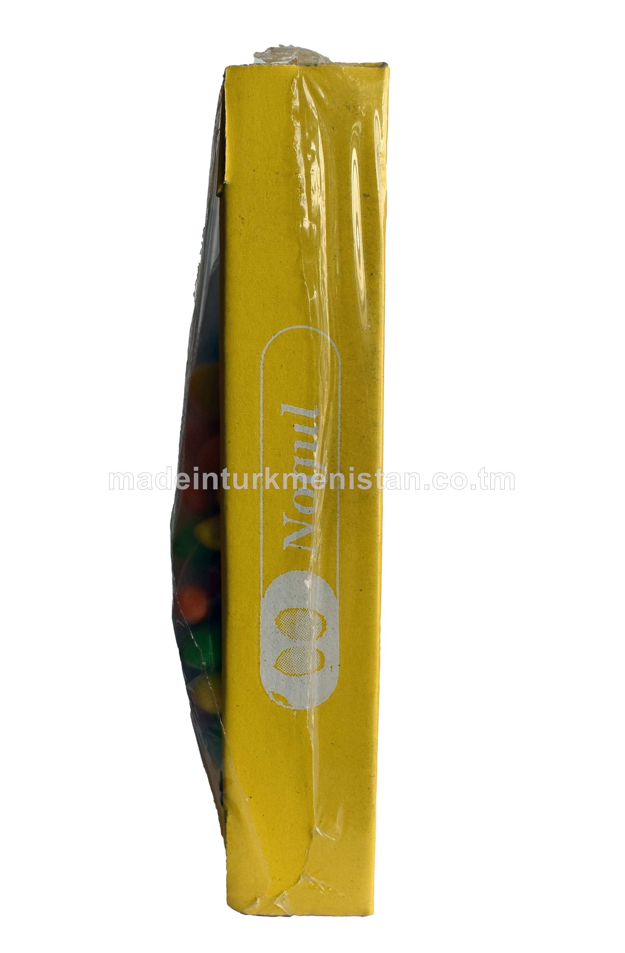 Tebigy reňkli maňyzly şokolad örtülen nogul